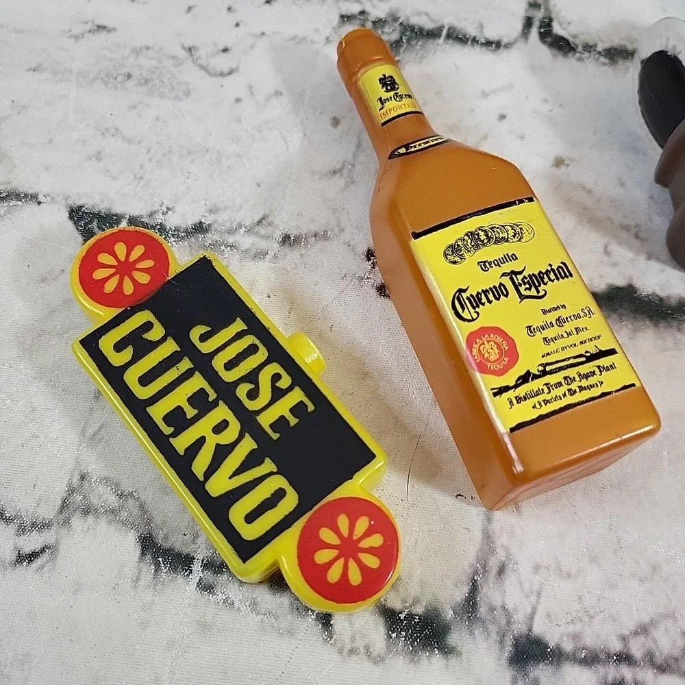 Western String‎ Light Covers Collectible Jose Cuervo Boots Hats Cactus Lot
